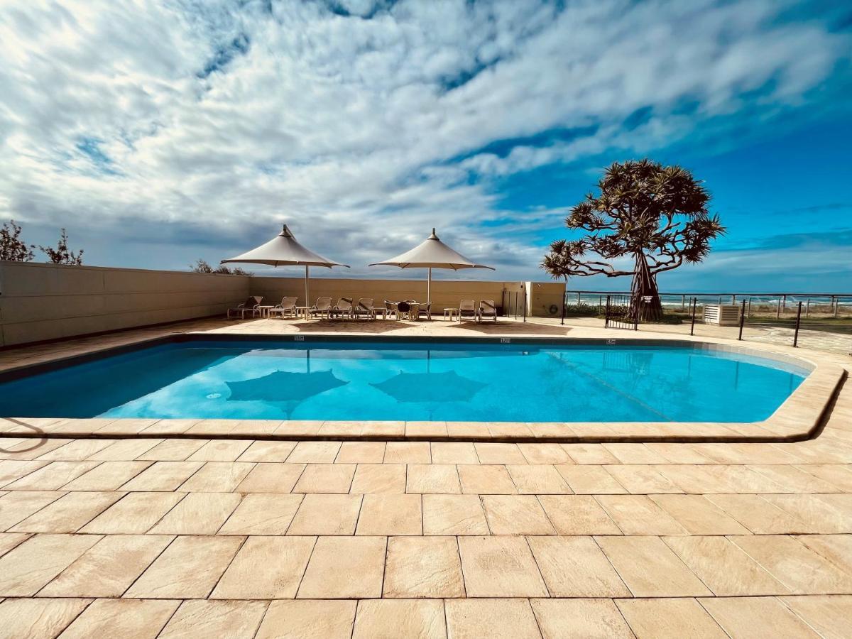 Absolutely Stunning! On The Beach !!! Gold Coast Exterior photo