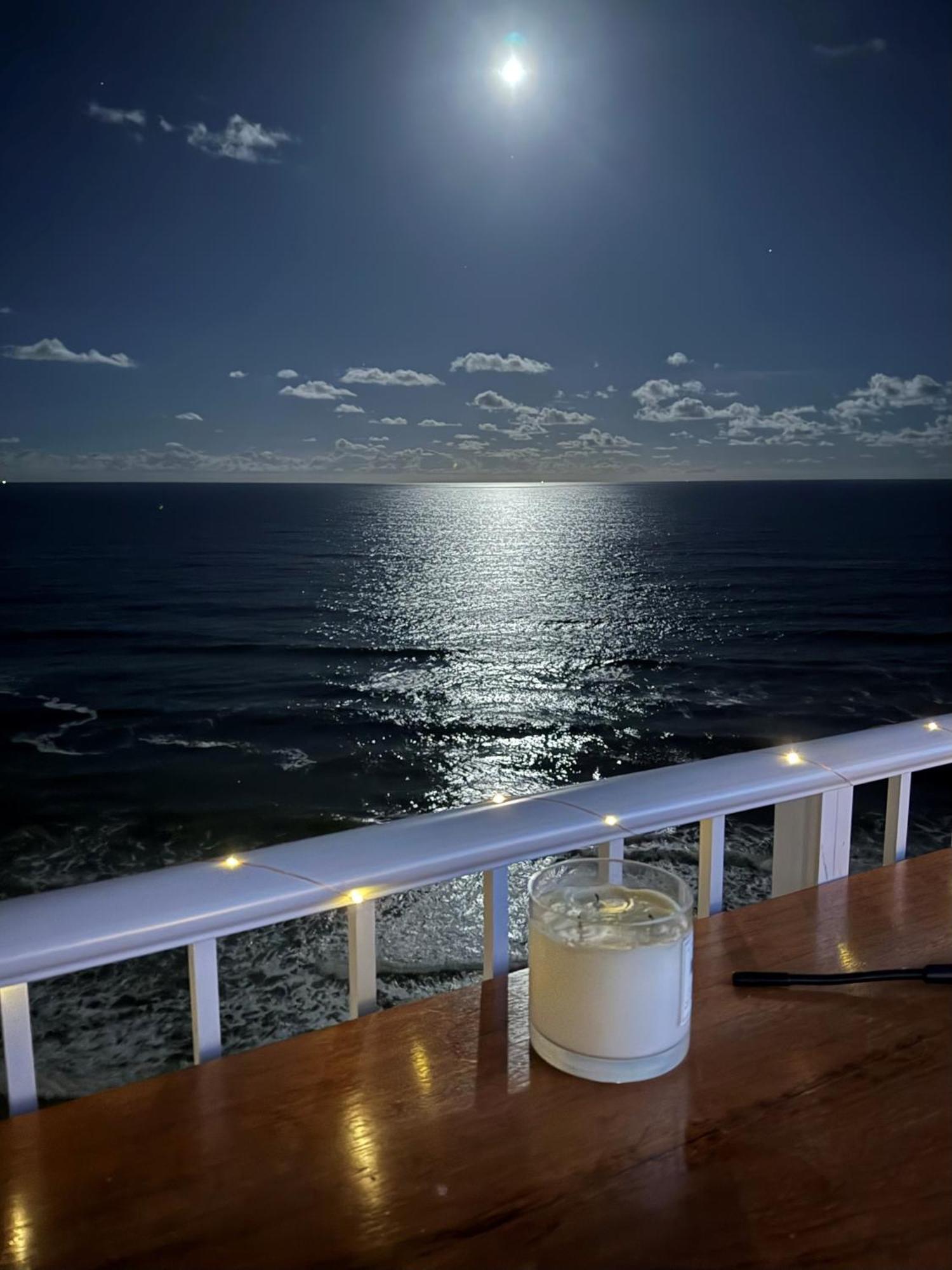 Absolutely Stunning! On The Beach !!! Gold Coast Exterior photo